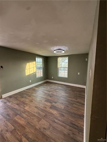 1009 S Dakota Street, Harlingen, TX 78552