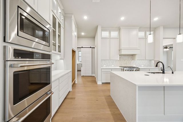9357 Winter Bloom Street, Frisco, TX 75035