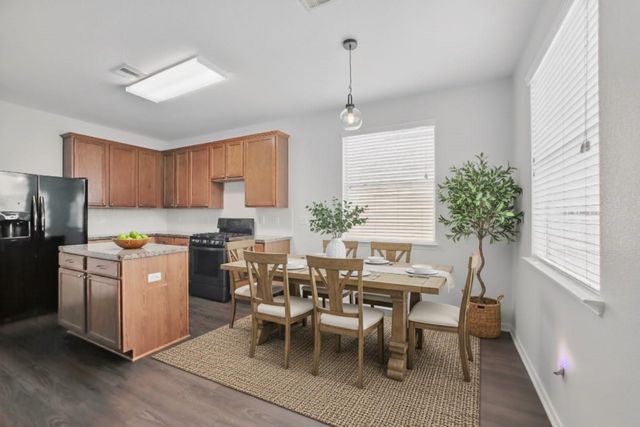 1193 Stallion Ridge, Alvin, TX 77511