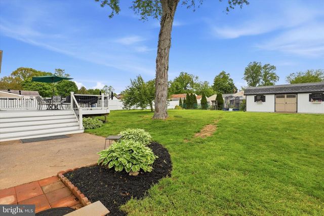 1204 LYNDA LN, Warminster, PA 18974