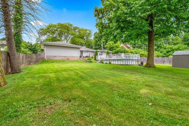 61 Charles Street, Hillsdale, MI 49242