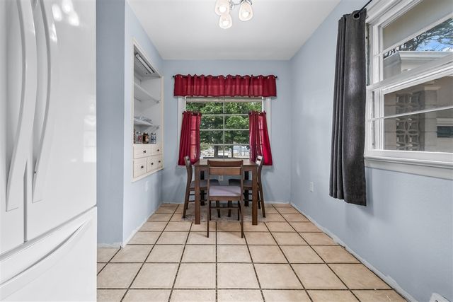 61 Charles Street, Hillsdale, MI 49242