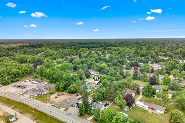 61 Charles Street, Hillsdale, MI 49242