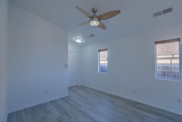6016 Celestial Avenue NW, Albuquerque, NM 87114
