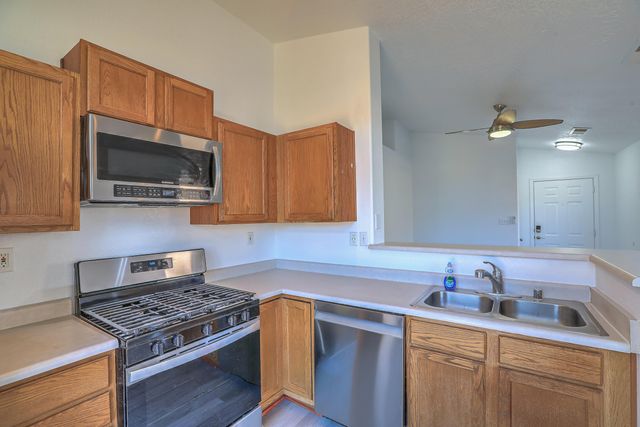 6016 Celestial Avenue NW, Albuquerque, NM 87114