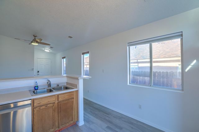 6016 Celestial Avenue NW, Albuquerque, NM 87114