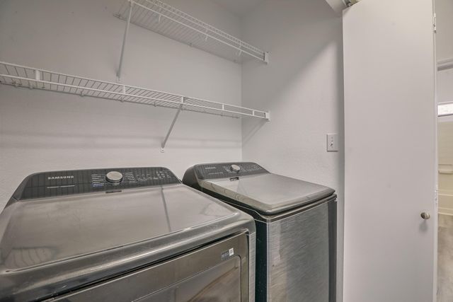 6016 Celestial Avenue NW, Albuquerque, NM 87114