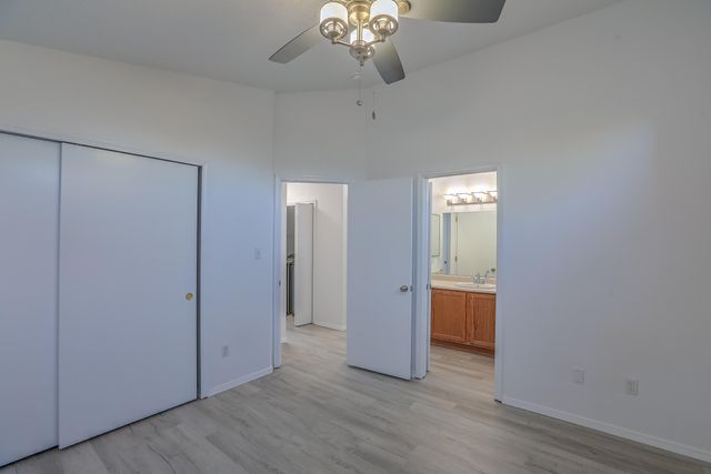 6016 Celestial Avenue NW, Albuquerque, NM 87114