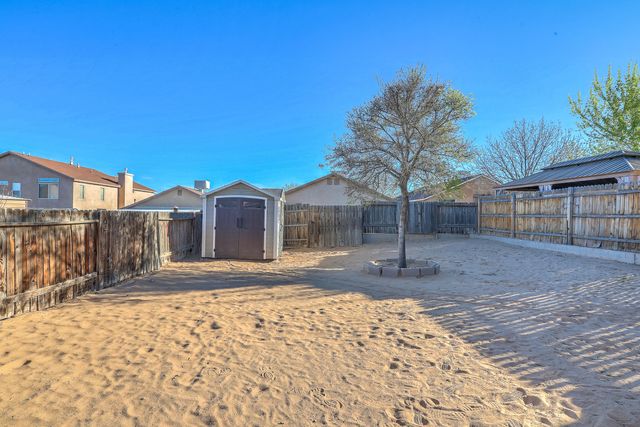 6016 Celestial Avenue NW, Albuquerque, NM 87114