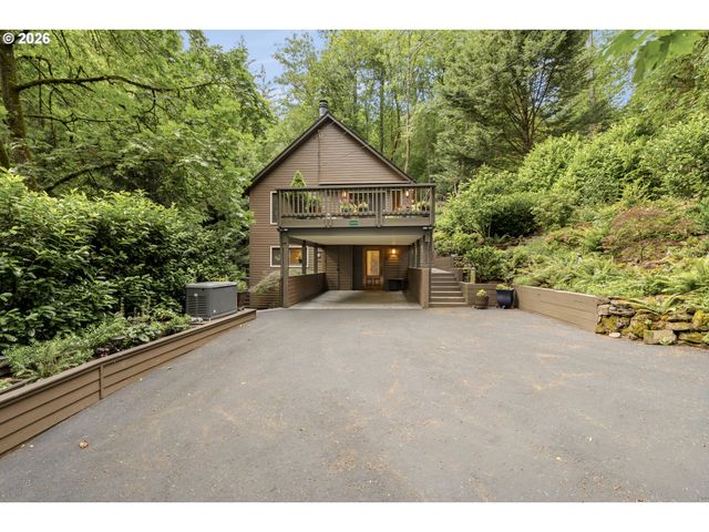 3919 Sw HILLSIDE Dr, Portland, OR 97221