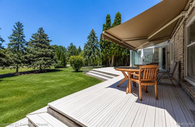 31259 Applewood Lane, Farmington, MI 48331