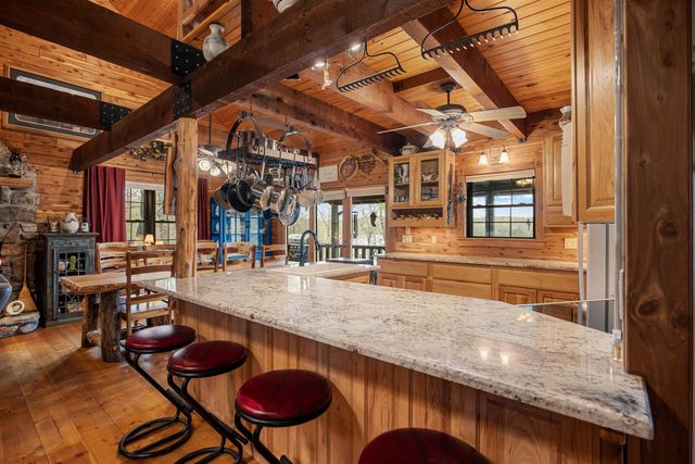2308 Senate Loop, Horseshoe Bend, AR 72512