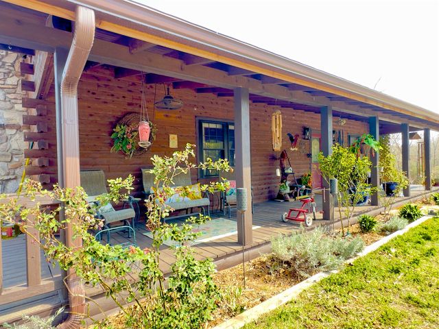 2308 Senate Loop, Horseshoe Bend, AR 72512