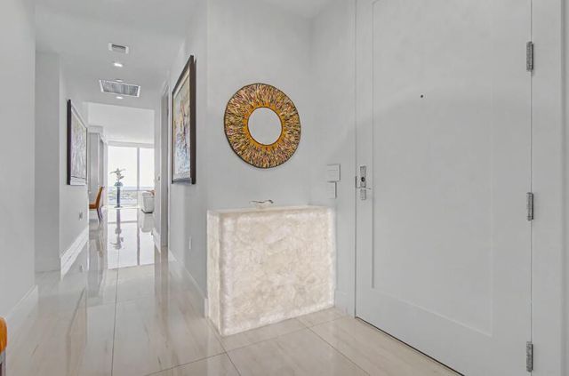 3 Water Club Way 1201, North Palm Beach, FL 33408