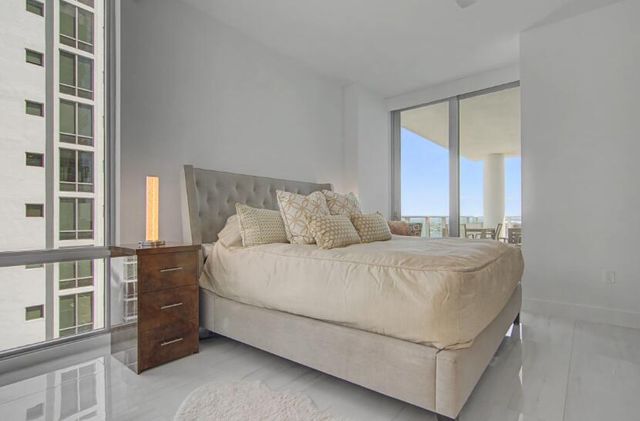 3 Water Club Way 1201, North Palm Beach, FL 33408