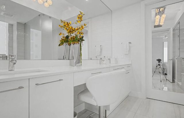 3 Water Club Way 1201, North Palm Beach, FL 33408