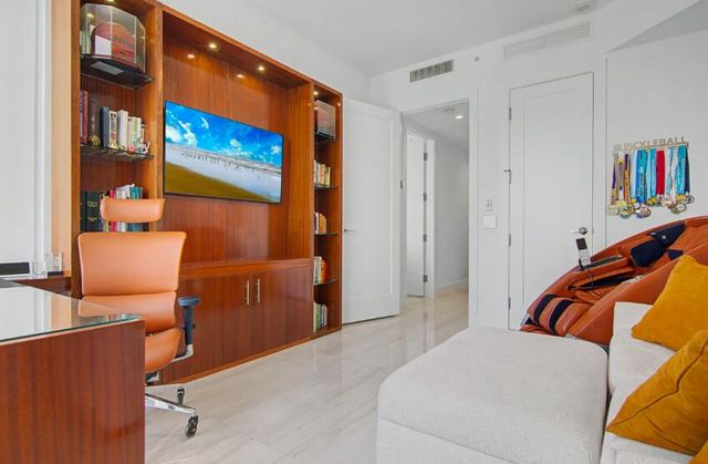 3 Water Club Way 1201, North Palm Beach, FL 33408