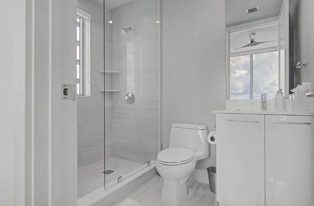 3 Water Club Way 1201, North Palm Beach, FL 33408