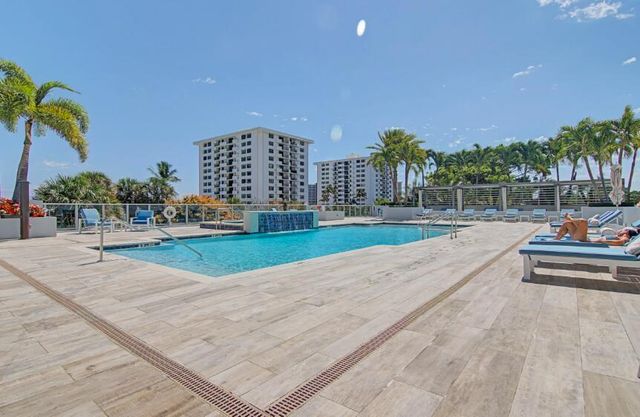 3 Water Club Way 1201, North Palm Beach, FL 33408