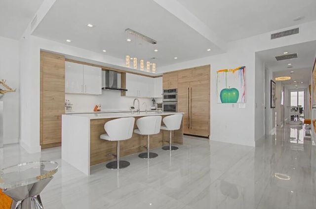 3 Water Club Way 1201, North Palm Beach, FL 33408