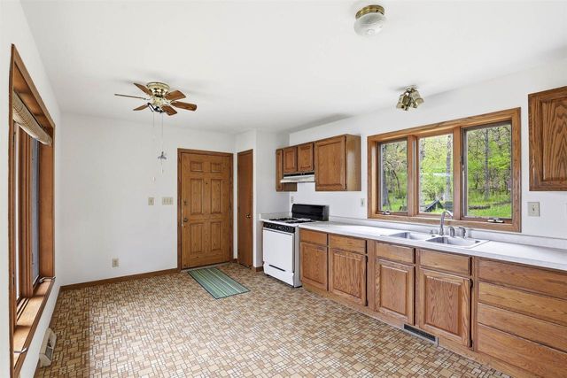 N5367 15TH DRIVE, Wild Rose, WI 54984