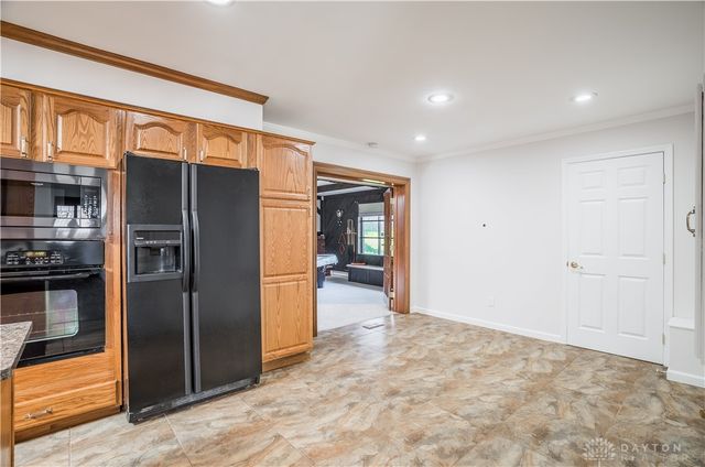 758 Cransberry Drive, Dayton, OH 45449