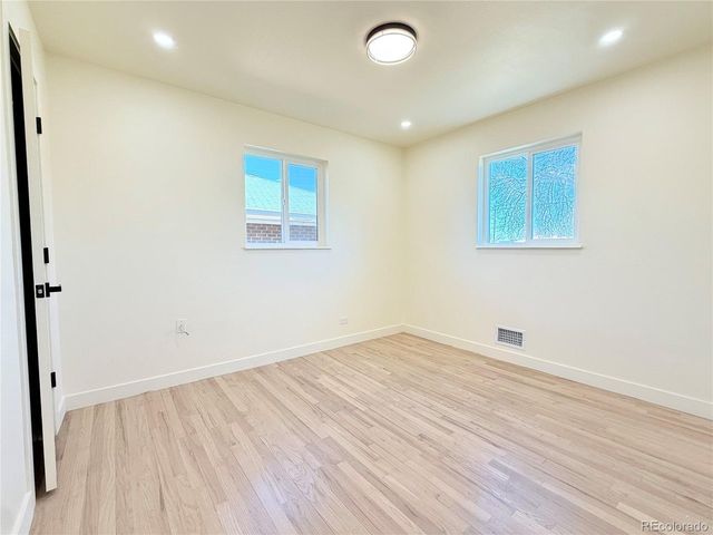 3280 Leyden St, Denver, CO 80207
