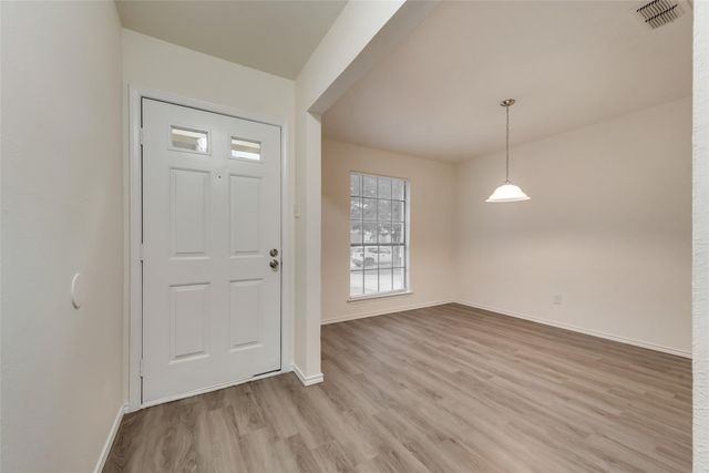 510 Damon Drive, Grand Prairie, TX 75052