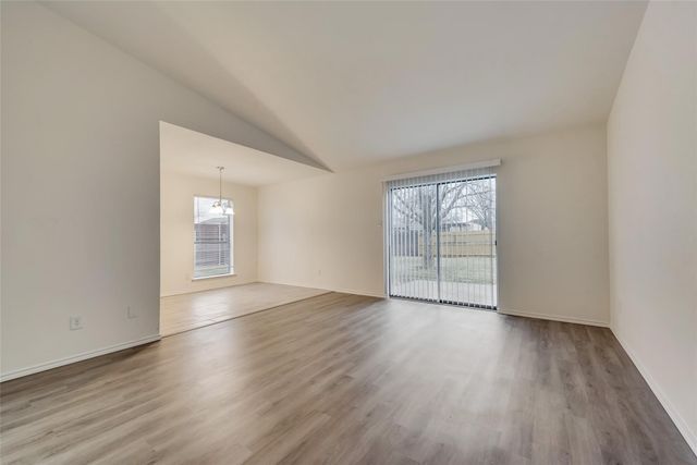 510 Damon Drive, Grand Prairie, TX 75052