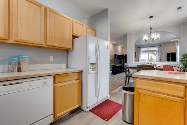 12506 W Meadow Ct, Airway Heights, WA 99001