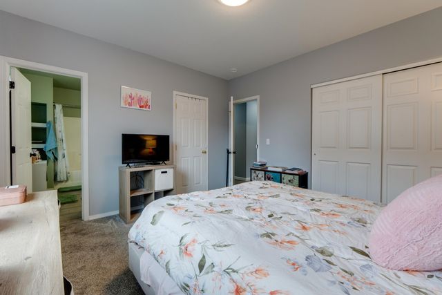 12506 W Meadow Ct, Airway Heights, WA 99001