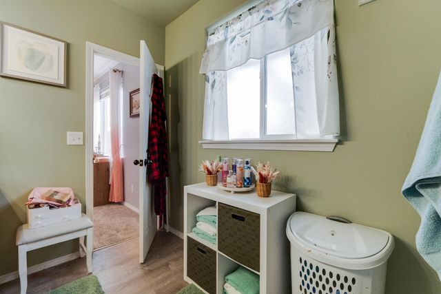 12506 W Meadow Ct, Airway Heights, WA 99001