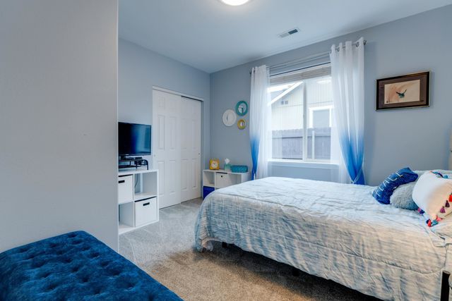 12506 W Meadow Ct, Airway Heights, WA 99001