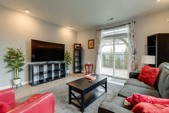 12506 W Meadow Ct, Airway Heights, WA 99001