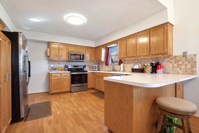 1306 Galway Road, Joliet, IL 60431