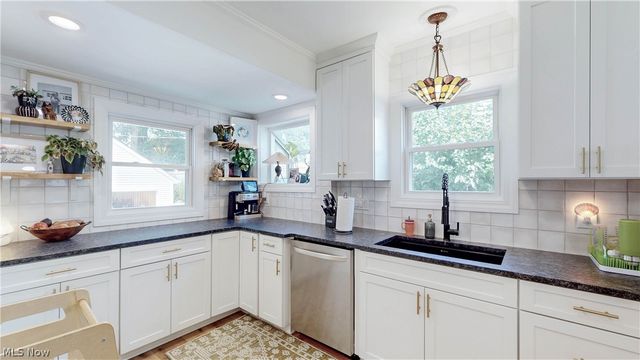 1604 Marlowe Avenue, Lakewood, OH 44107