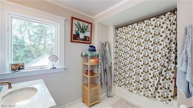 1604 Marlowe Avenue, Lakewood, OH 44107