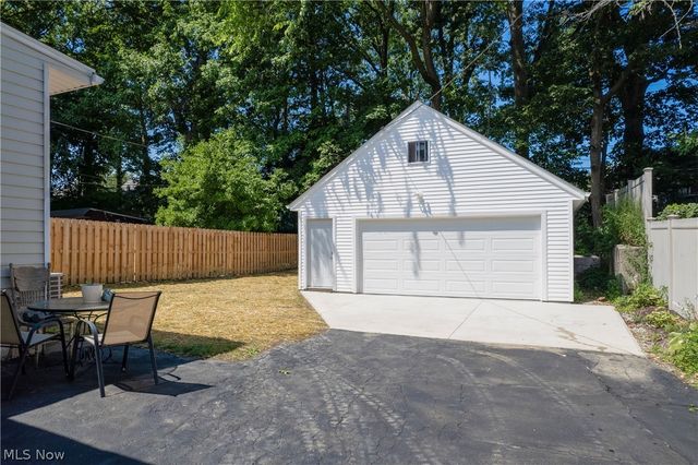 1604 Marlowe Avenue, Lakewood, OH 44107