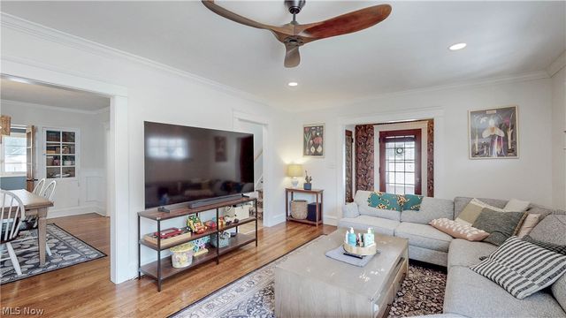 1604 Marlowe Avenue, Lakewood, OH 44107