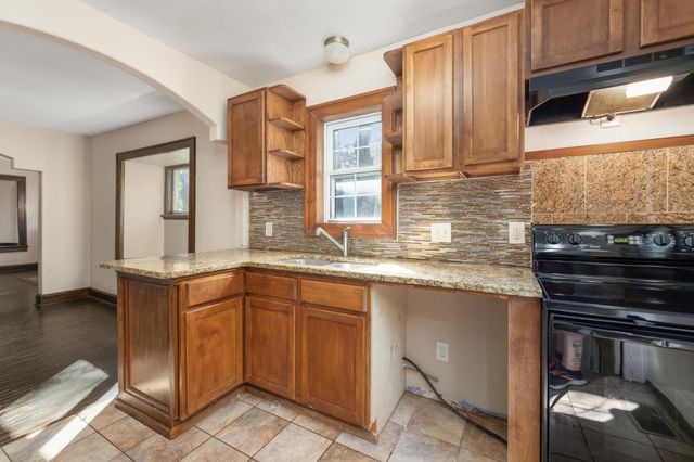 1509 S Kansas Ave, Wichita, KS 67211