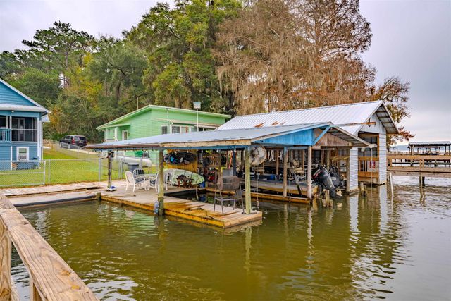 1097 Drake Acres Road, Quincy, FL 32351