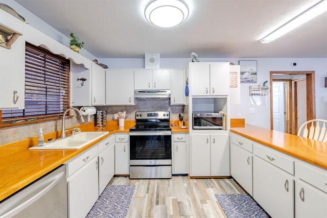 1097 Drake Acres Road, Quincy, FL 32351