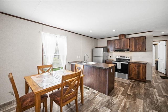 6850 March Pointe E Drive, Theodore, AL 36582