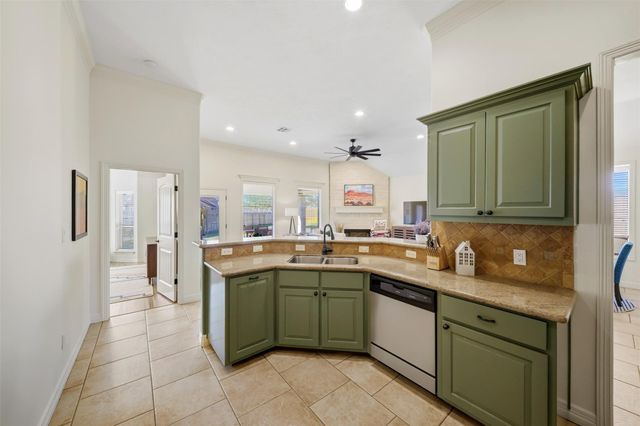 1700 Lakeshore Court, College Station, TX 77845