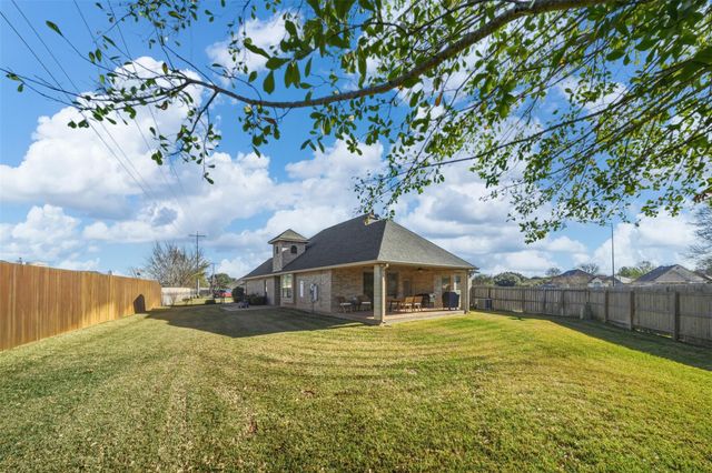 1700 Lakeshore Court, College Station, TX 77845