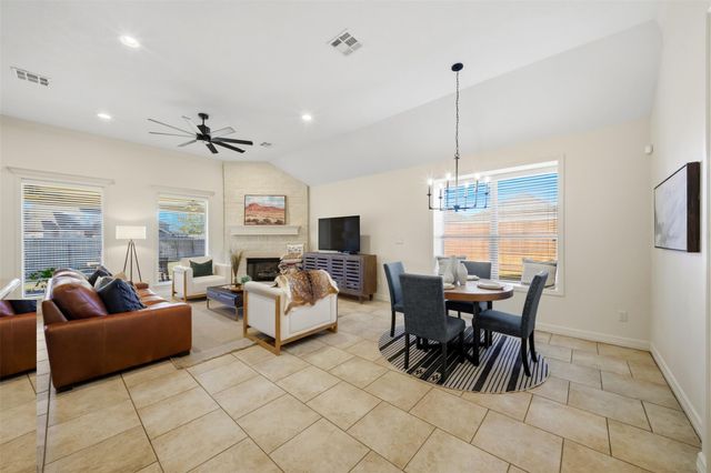 1700 Lakeshore Court, College Station, TX 77845