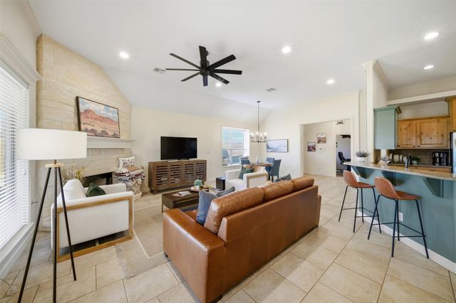 1700 Lakeshore Court, College Station, TX 77845