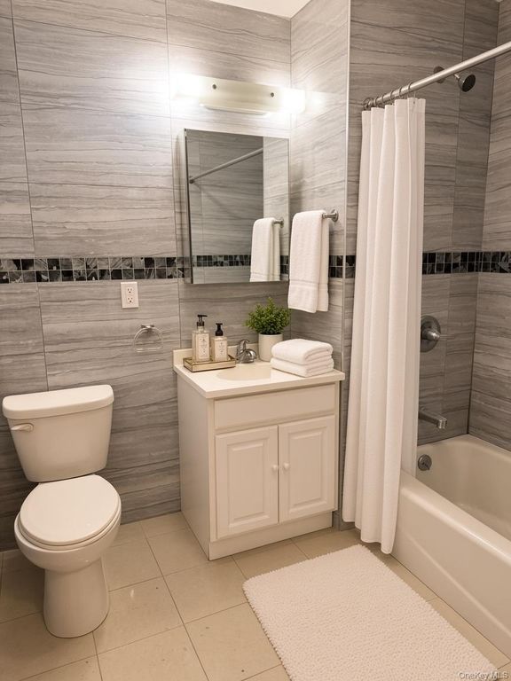 31-53 Linden Place 3a, Flushing, NY 11354 — photo 2
