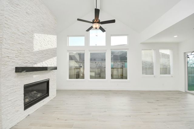 9519 Chateau Hill, Manvel, TX 77578