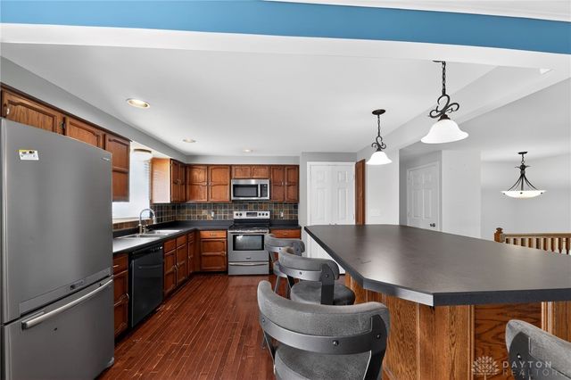 4199 White Hawk Court, Beavercreek, OH 45430